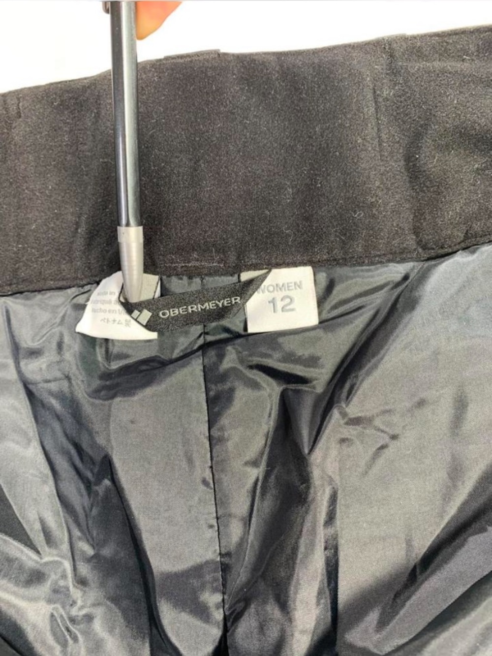 Obermeyer Women's ‘Malta’ Black Ski Pants - Picture 6 of 9